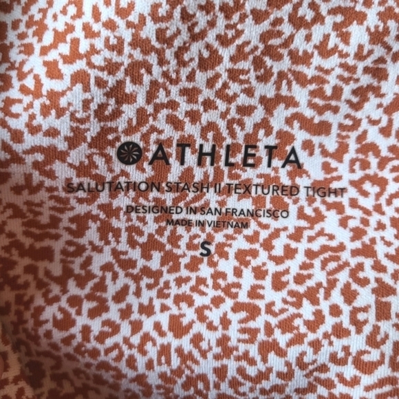 EUC Athleta Salutation Stash II Textured Tight Micro Leopard Rust Orange Small - Picture 9 of 11